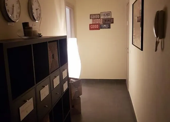 Via Dei Mille 3* La Spezia