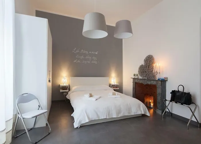 Via Dei Mille 3* La Spezia